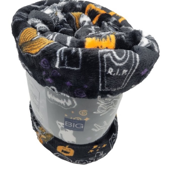 Disney’s Nightmare Before Christmas “The Big One” Soft Blanket 60 x 72 - Picture 4 of 4